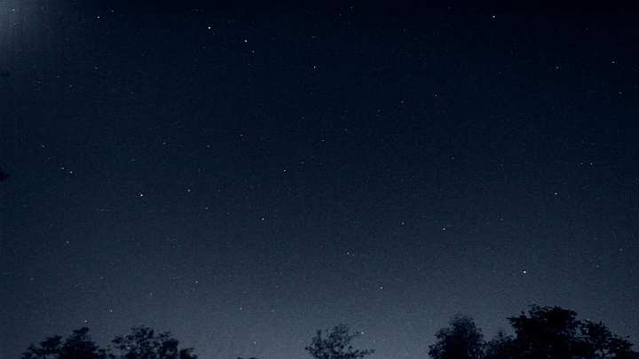 V06959 Time Lapse Star Spin Night Sky in Ambient Light